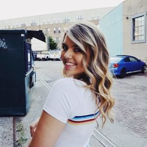 Meet your Posher, Maggie